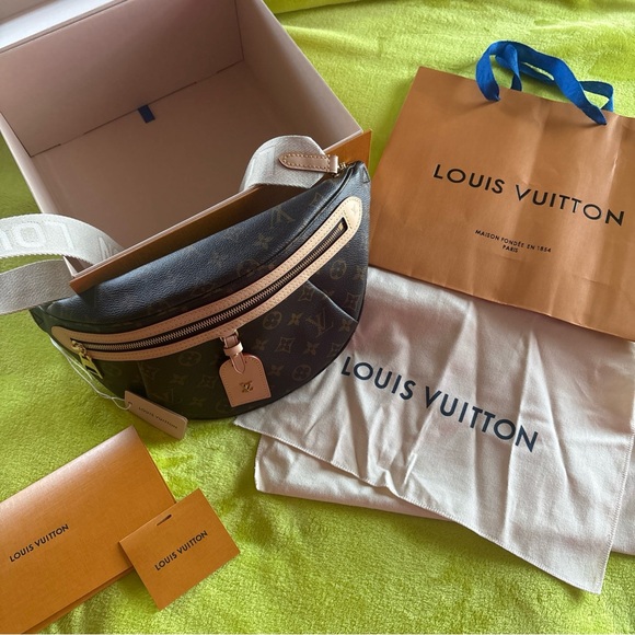 Louis Vuitton Monogram Brown and Black Sling Bag - Picture 2 of 6